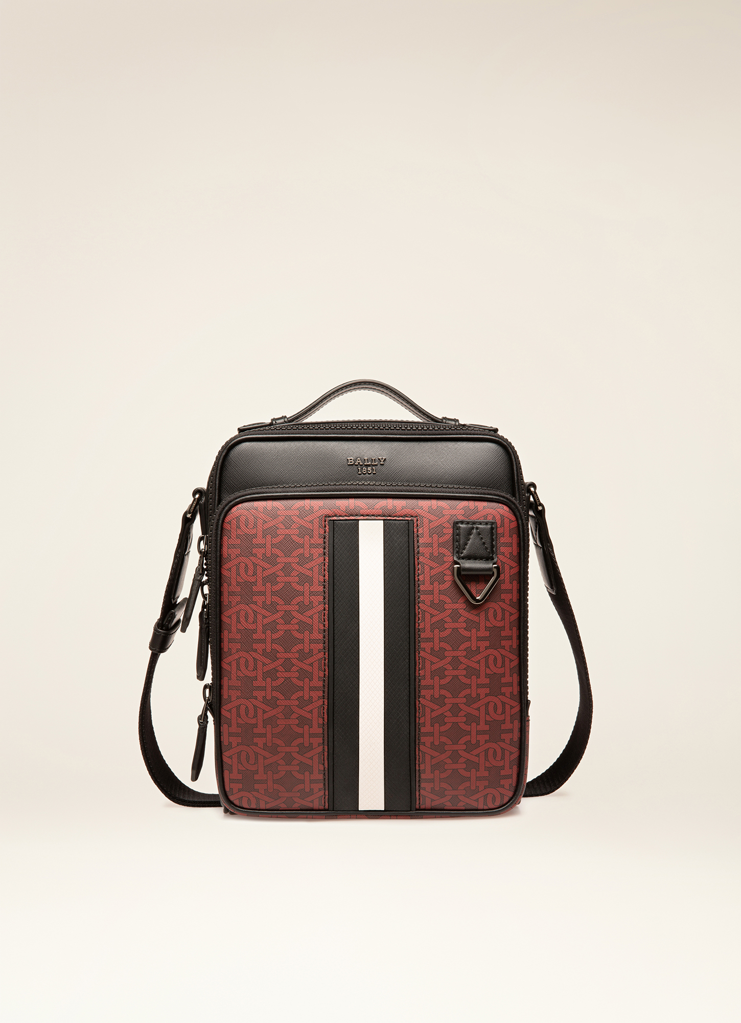 Mackao Cross Body Bag