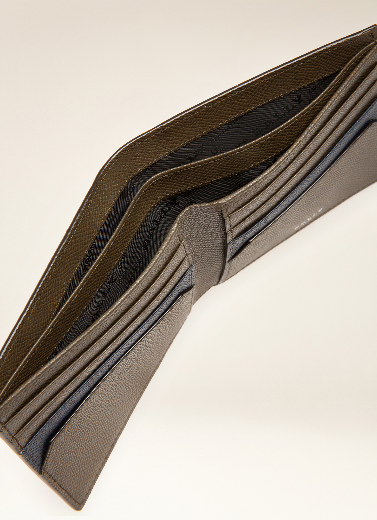 Brasai Multi Leather Wallet
