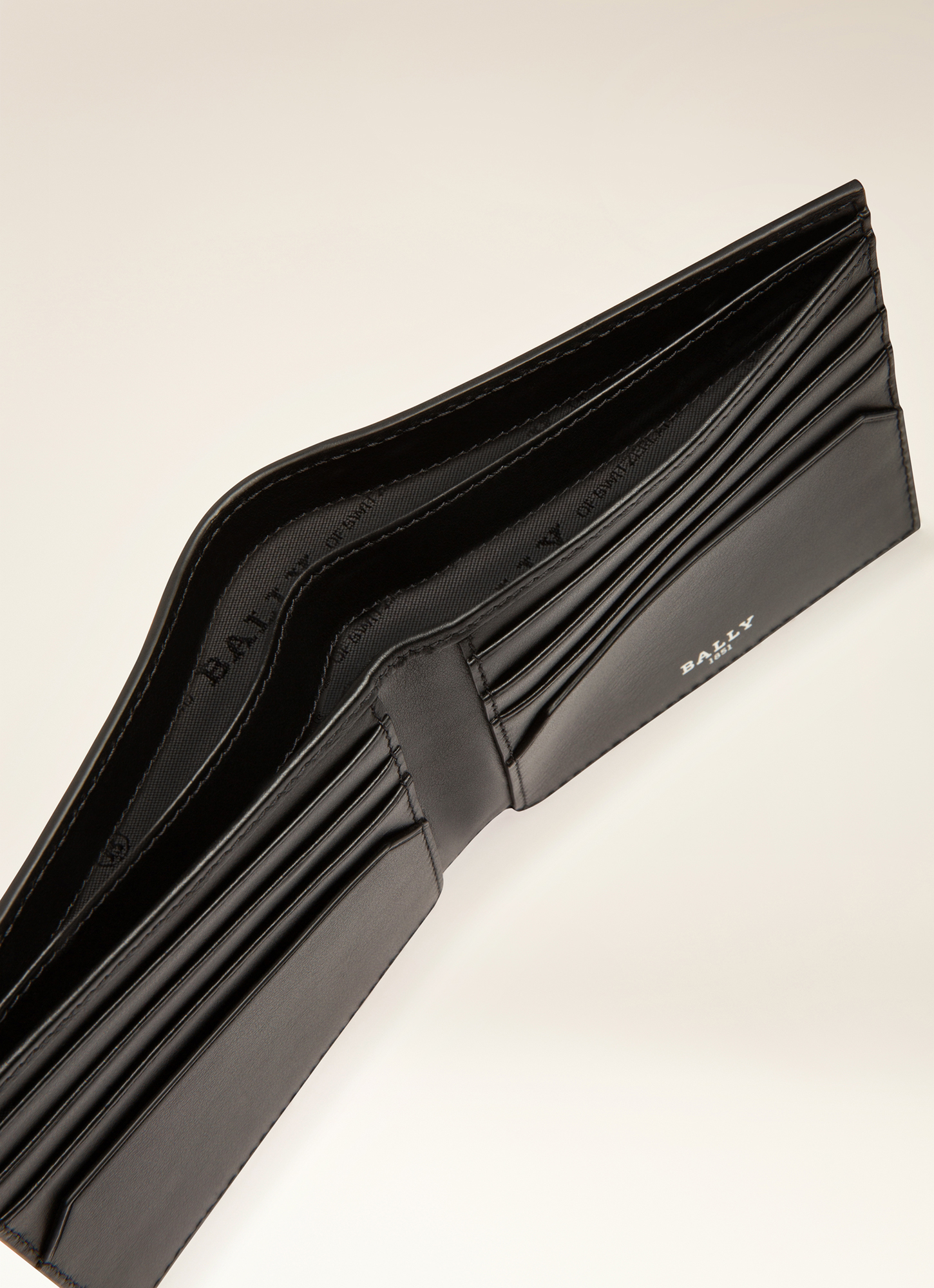 Brasai Multi Synthetic Wallet