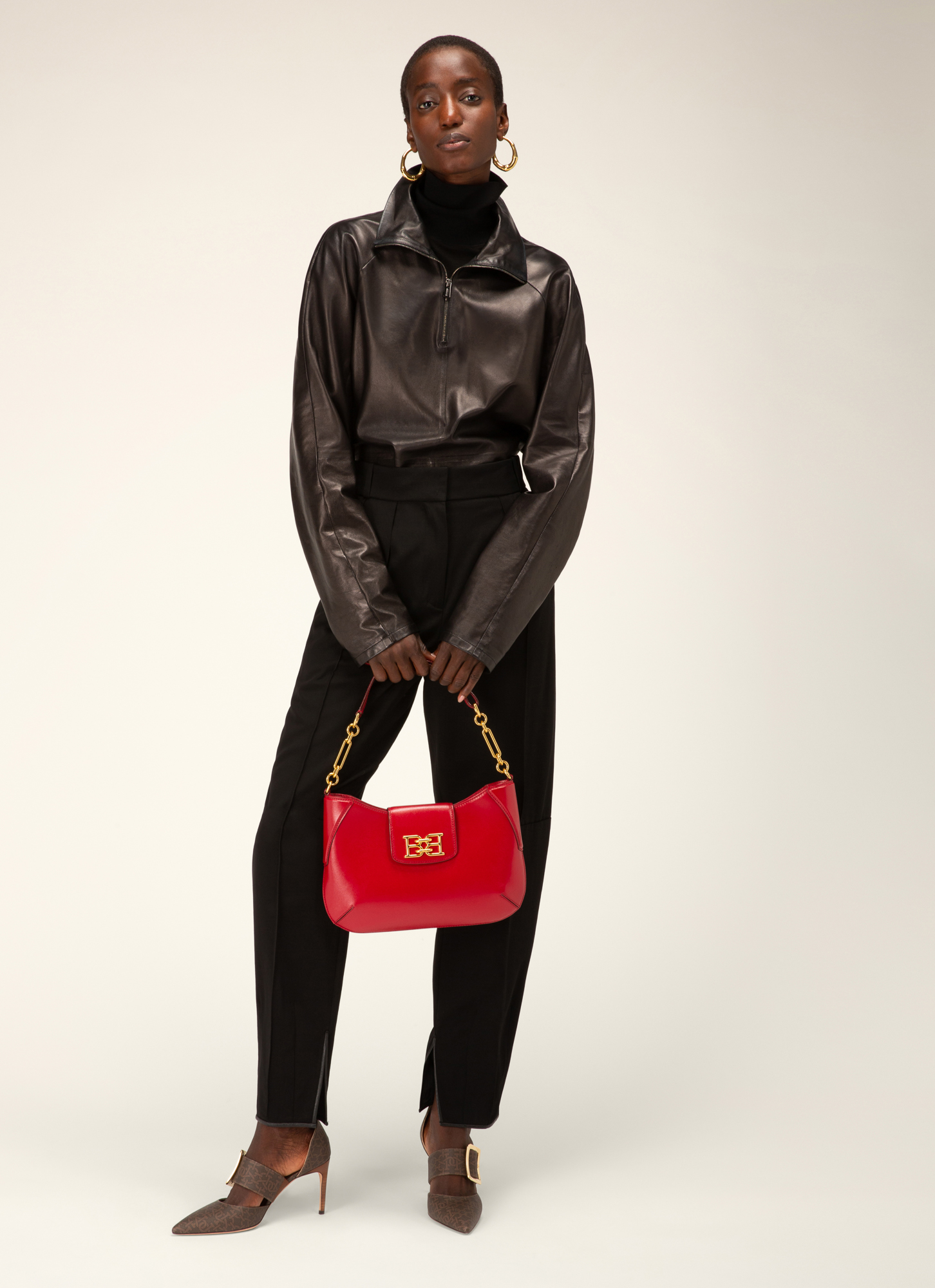Breanne Leather Shoulder Bag In Red