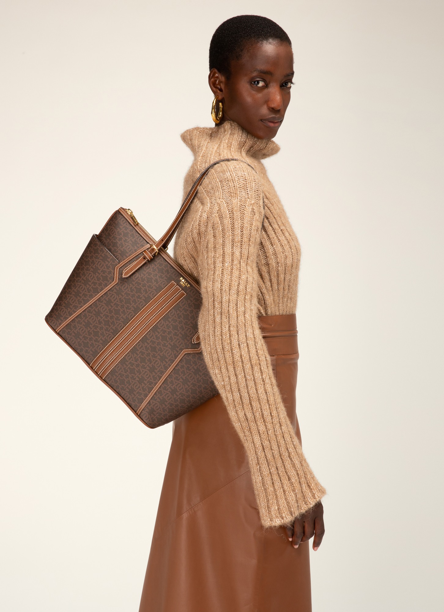 Damirah Tpu Tote Bag In Brown