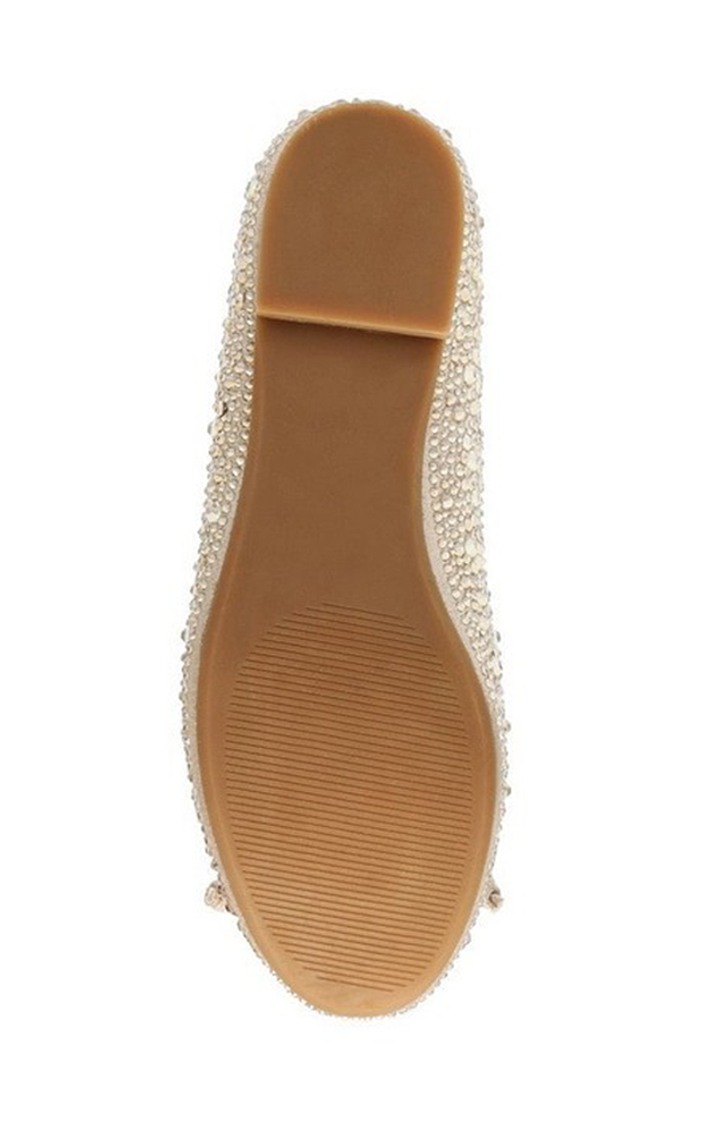 Elation-R Gold Closed Flats & Ballerinas
