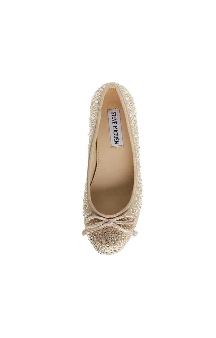 Elation-R Gold Closed Flats & Ballerinas