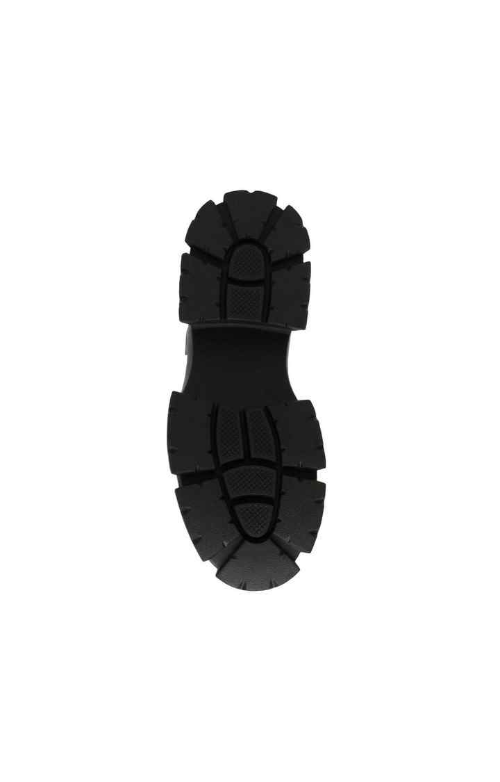 Transcend Black Boots