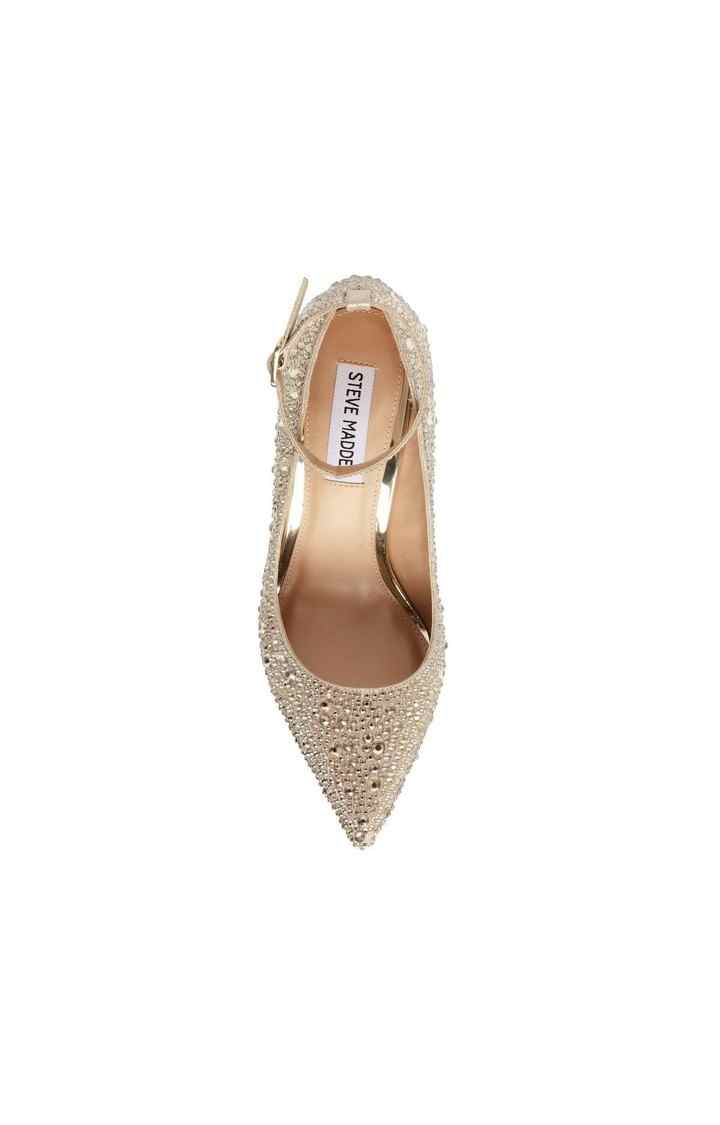 Vonna-R Gold Pumps