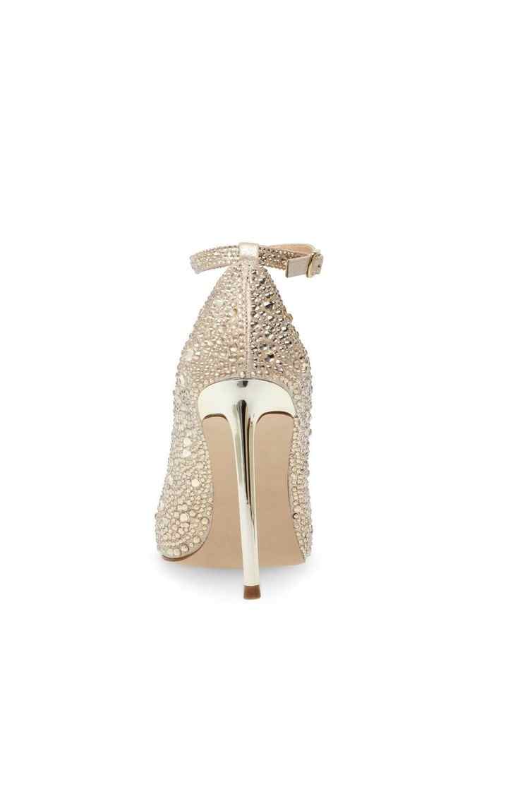 Vonna-R Gold Pumps