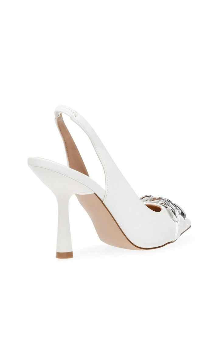 Jazzily White Pumps