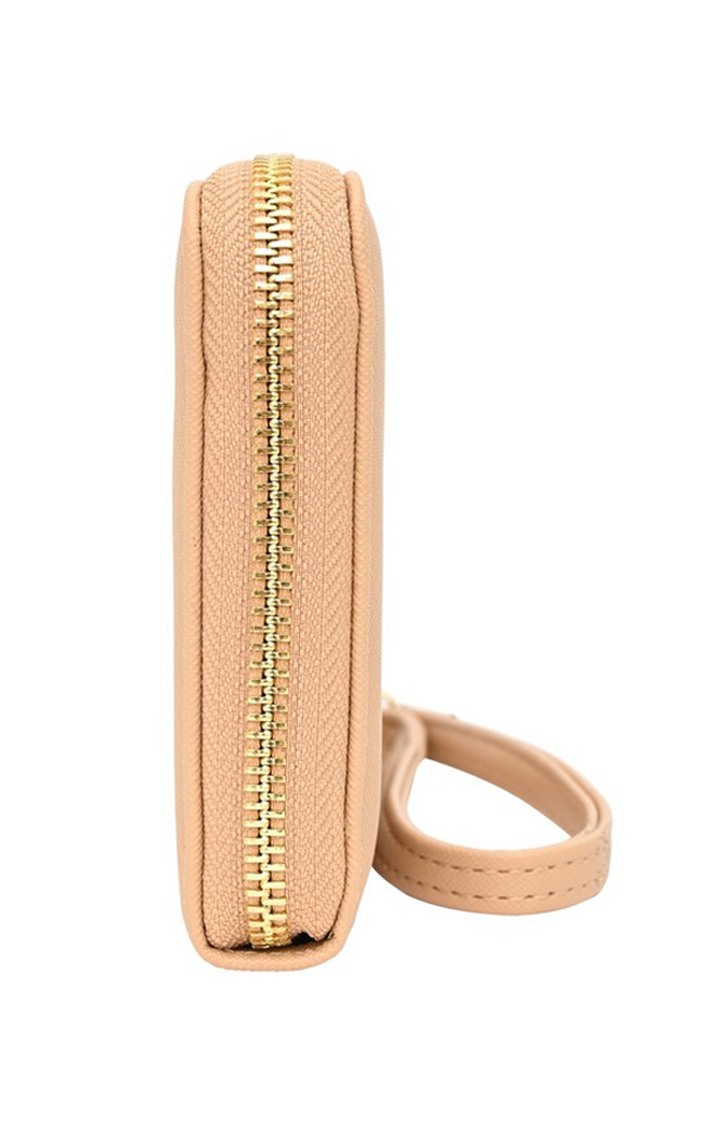 Bzippy Beige Handbags