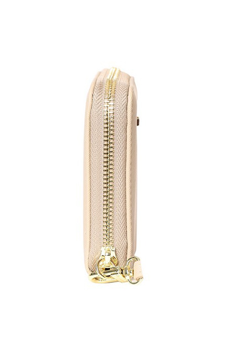 Bzippy Beige Handbags