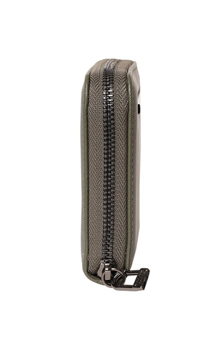 Bzippy Green Handbags