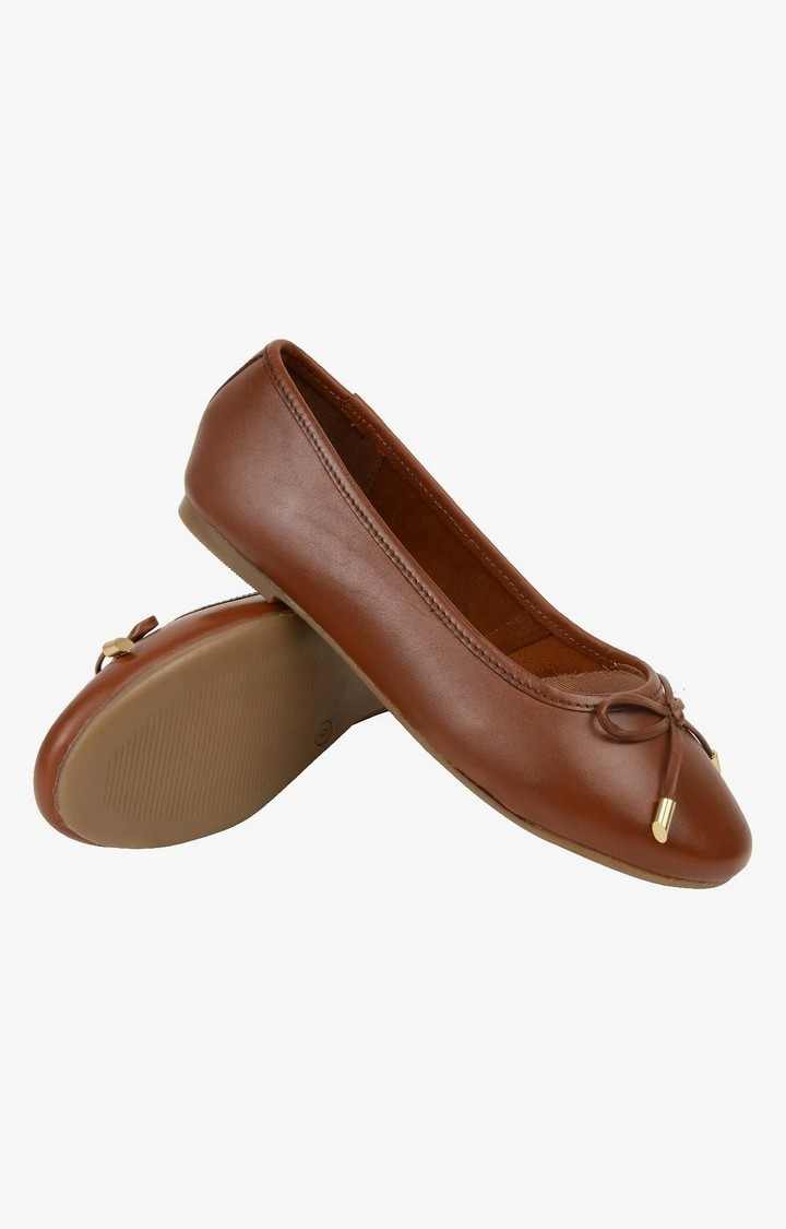 Sm-1296 Natural Closed Flats & Ballerinas