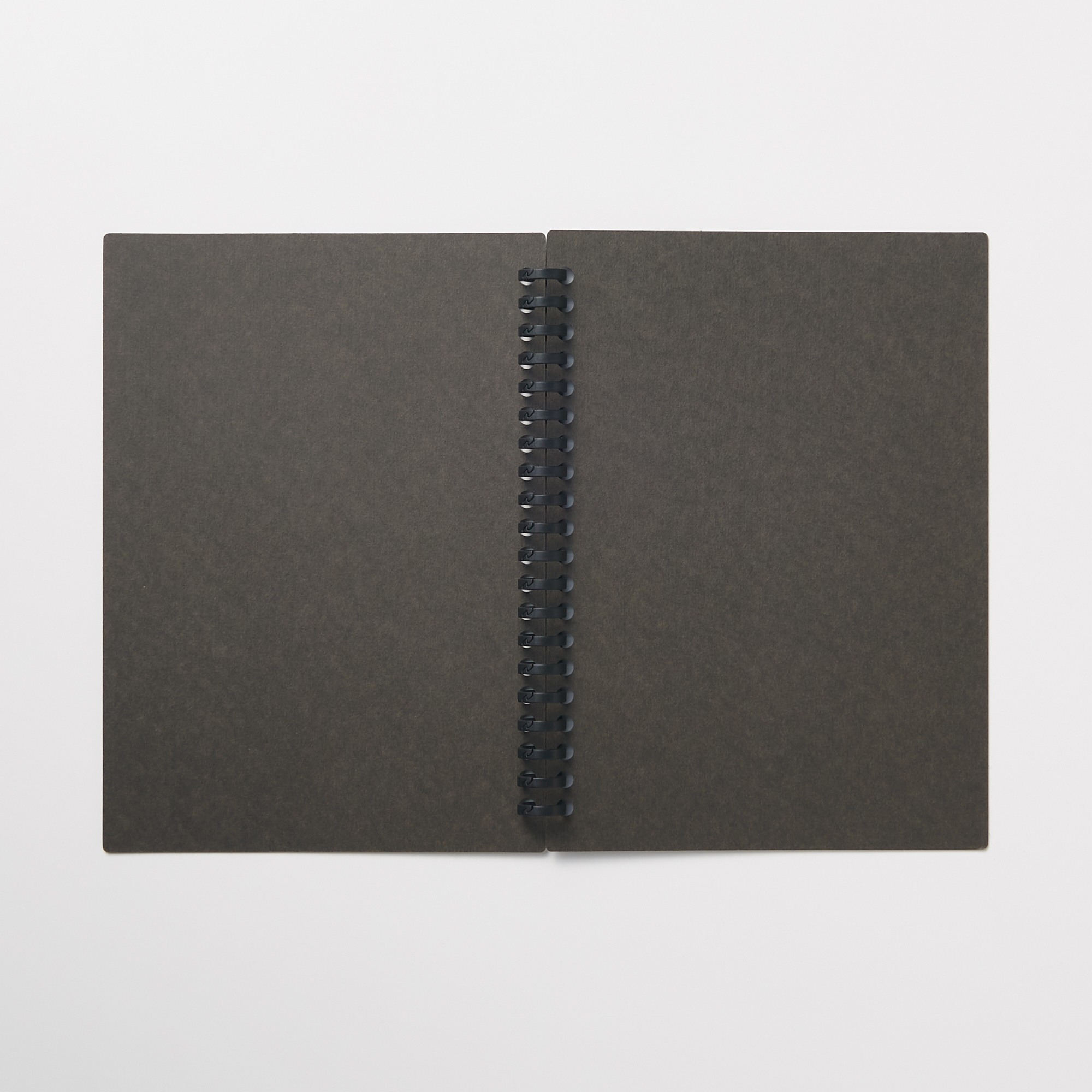 Loose leaf papers Kraft cover