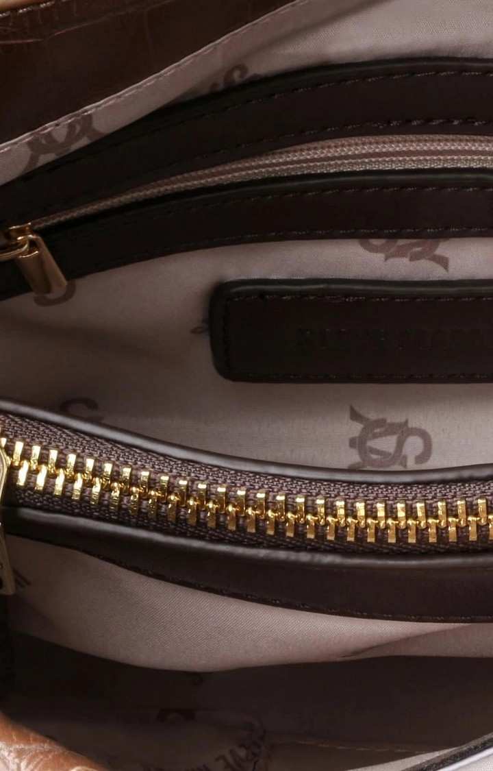 Bcinder Brown Handbags