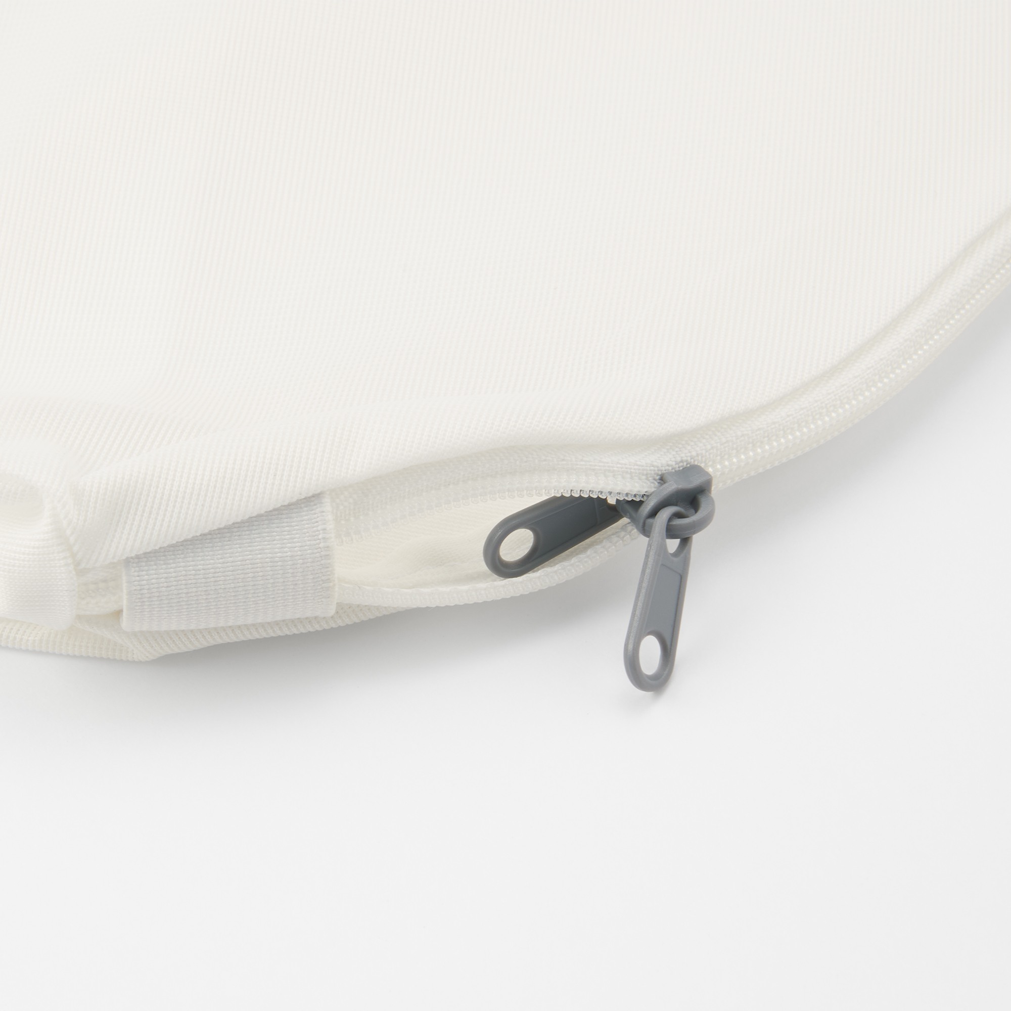 PolyesterReversible laundry net