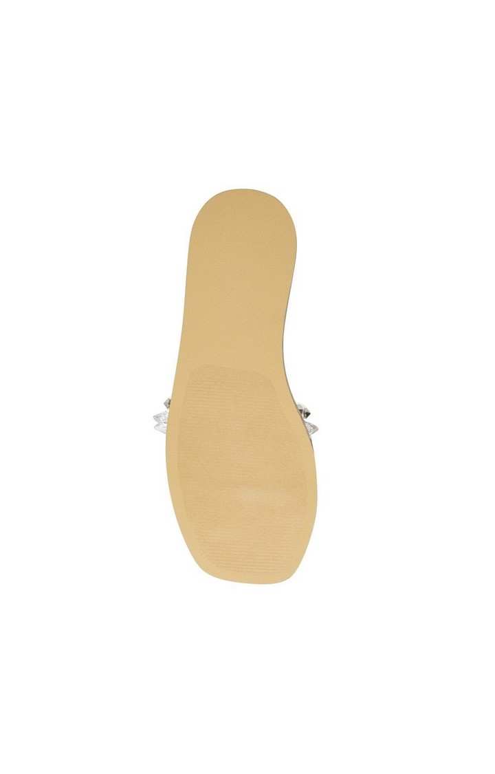 Leandra Natural Flats