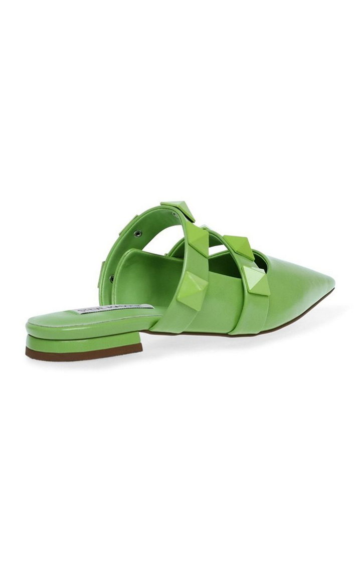 Fantastic Green Closed Flats & Ballerinas