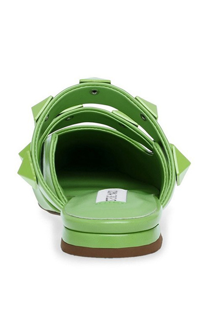 Fantastic Green Closed Flats & Ballerinas