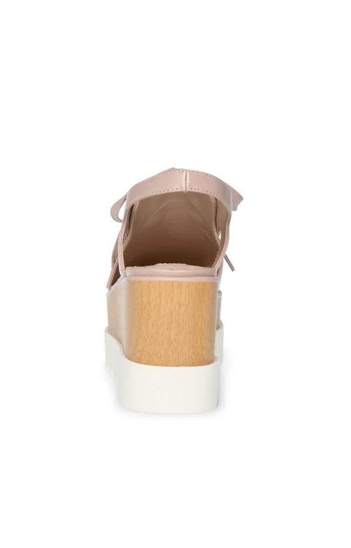 Seize Natural Wedges