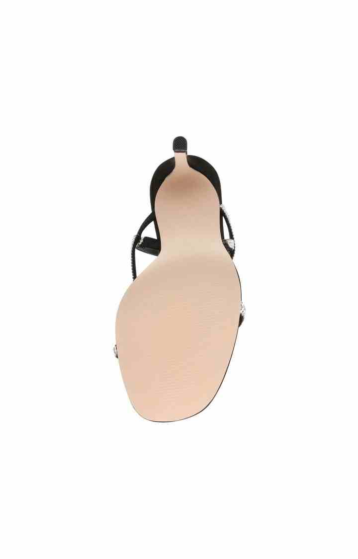 Wise-R Black Heel Sandals