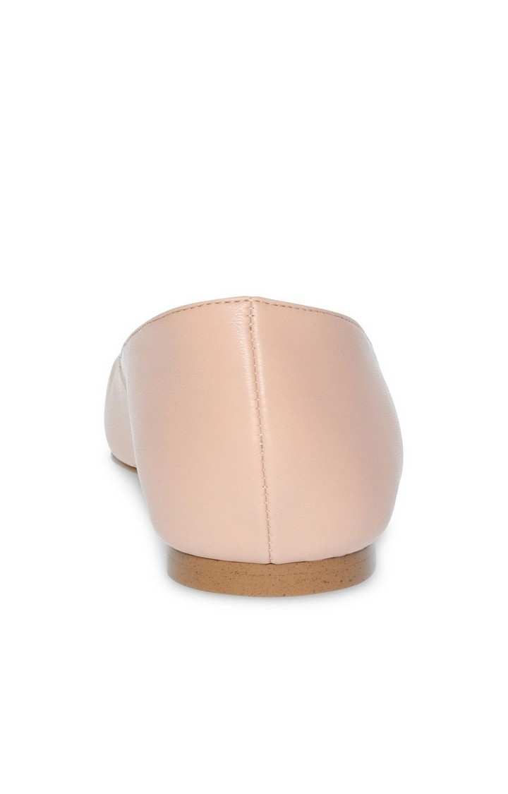Quaint Pink Closed Flats & Ballerinas