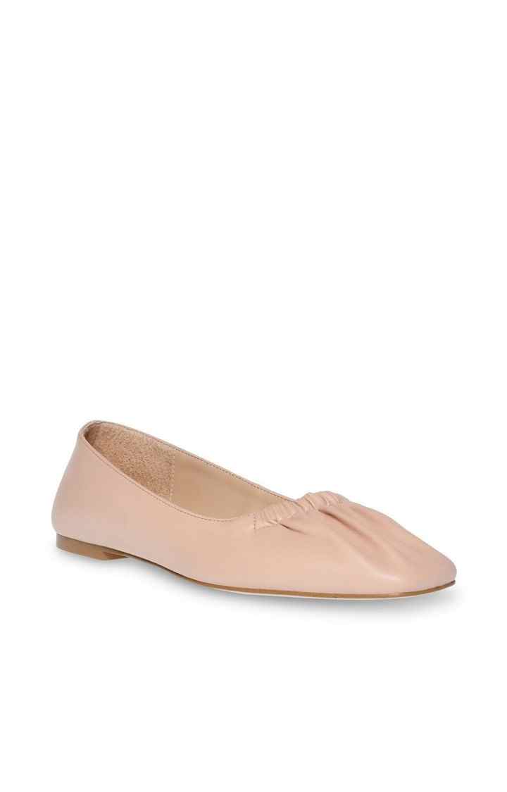 Quaint Pink Closed Flats & Ballerinas