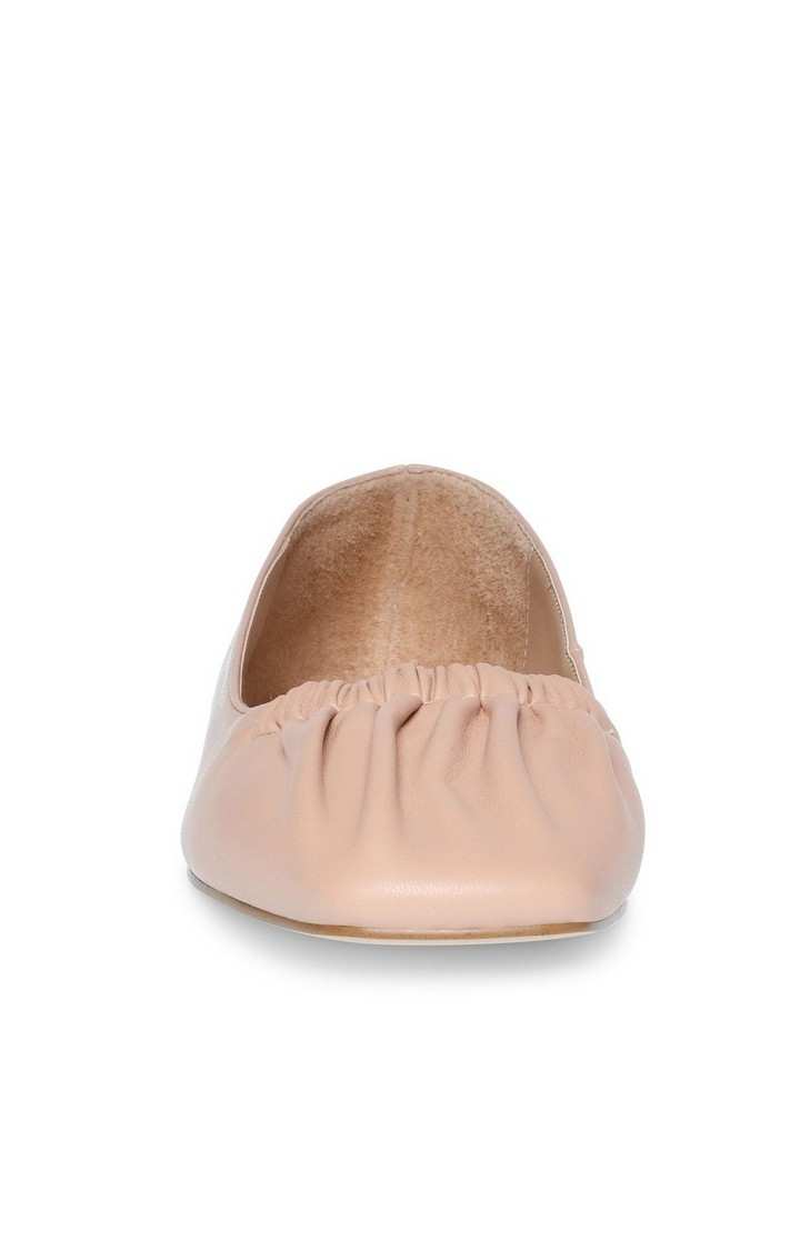 Quaint Pink Closed Flats & Ballerinas