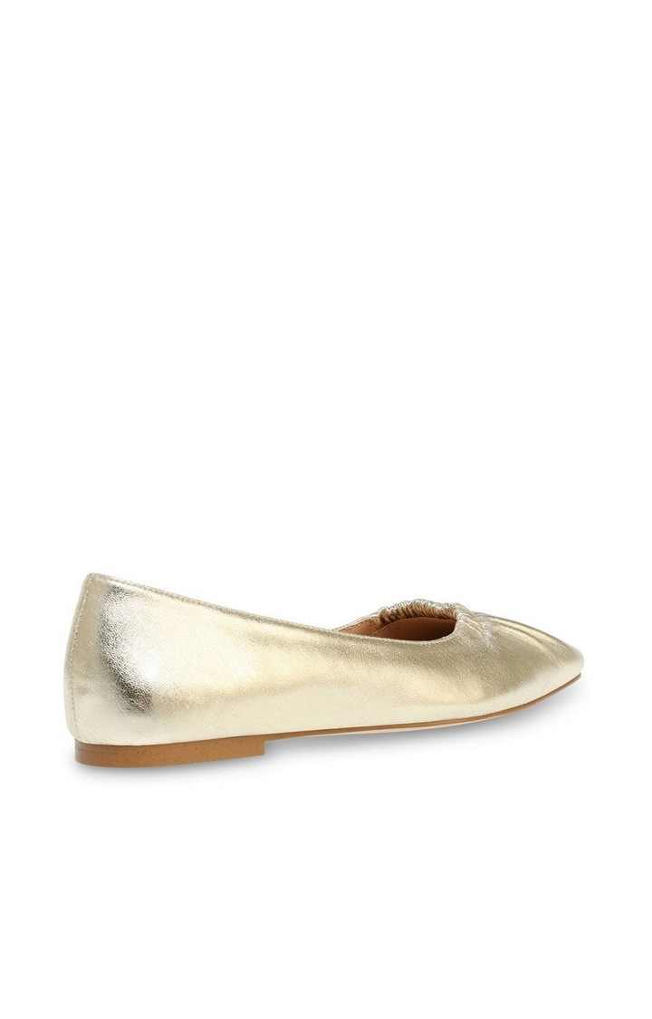 Quaint Gold Closed Flats & Ballerinas