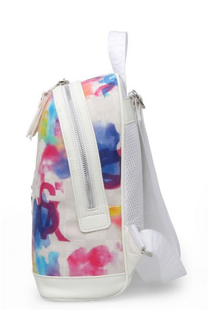 Bpond White Handbags