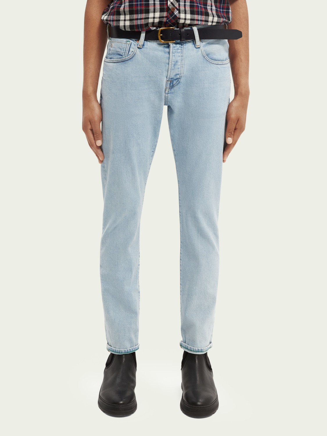 https://cdn.fynd.com/v2/falling-surf-7c8bb8/fyprod/wrkr/products/pictures/item/free/original/000000410313395009/-lJUJz0E8D-000000410313395009_3.jpg
