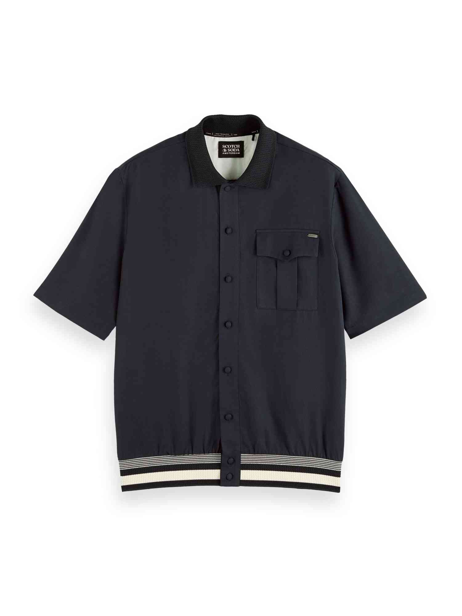 https://cdn.fynd.com/v2/falling-surf-7c8bb8/fyprod/wrkr/products/pictures/item/free/original/000000410313426005/VgERLENMrg-1645412_3.jpg