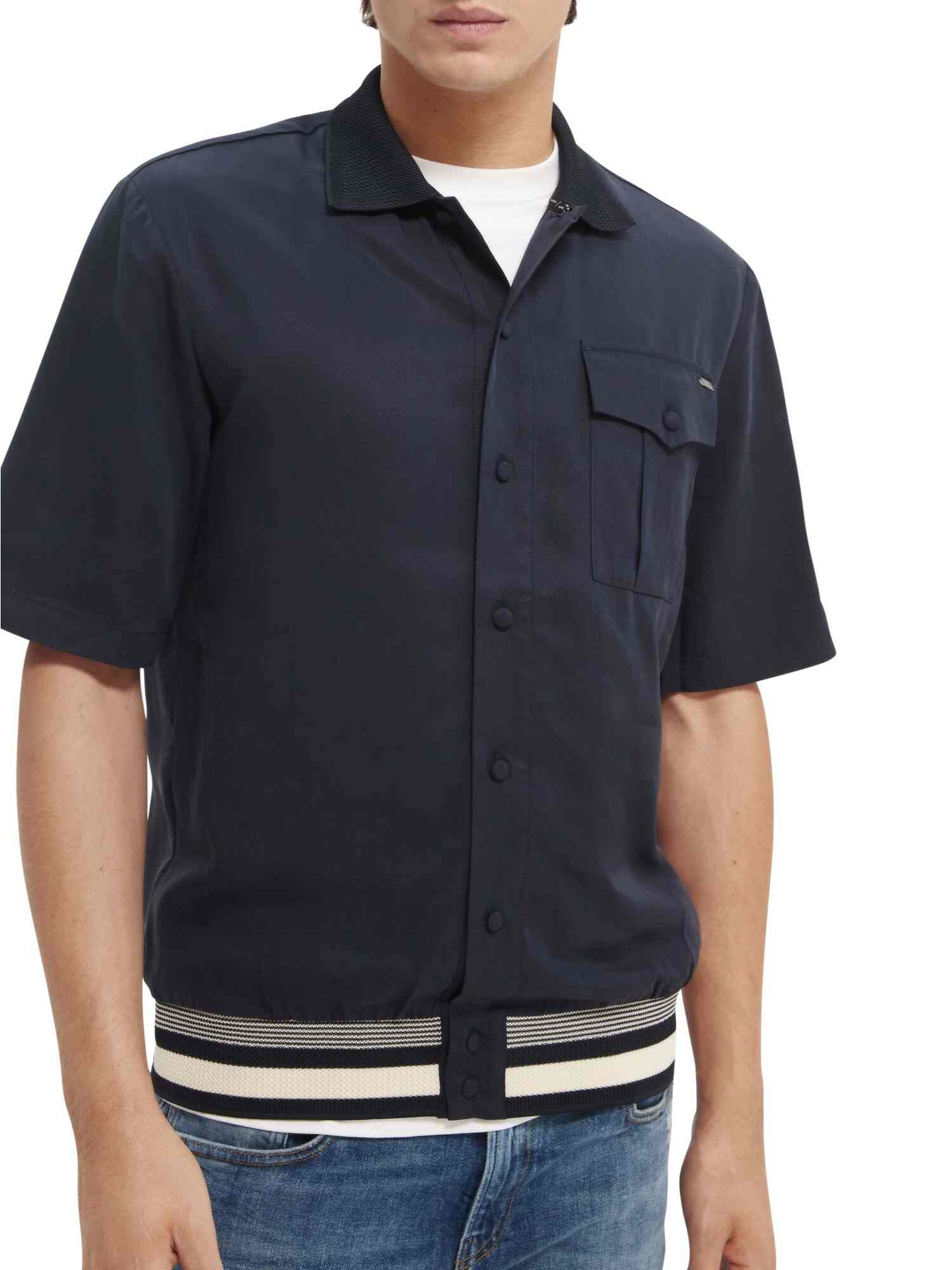 https://cdn.fynd.com/v2/falling-surf-7c8bb8/fyprod/wrkr/products/pictures/item/free/original/000000410313426005/fQCVkwo0uh-1645412_5.jpg