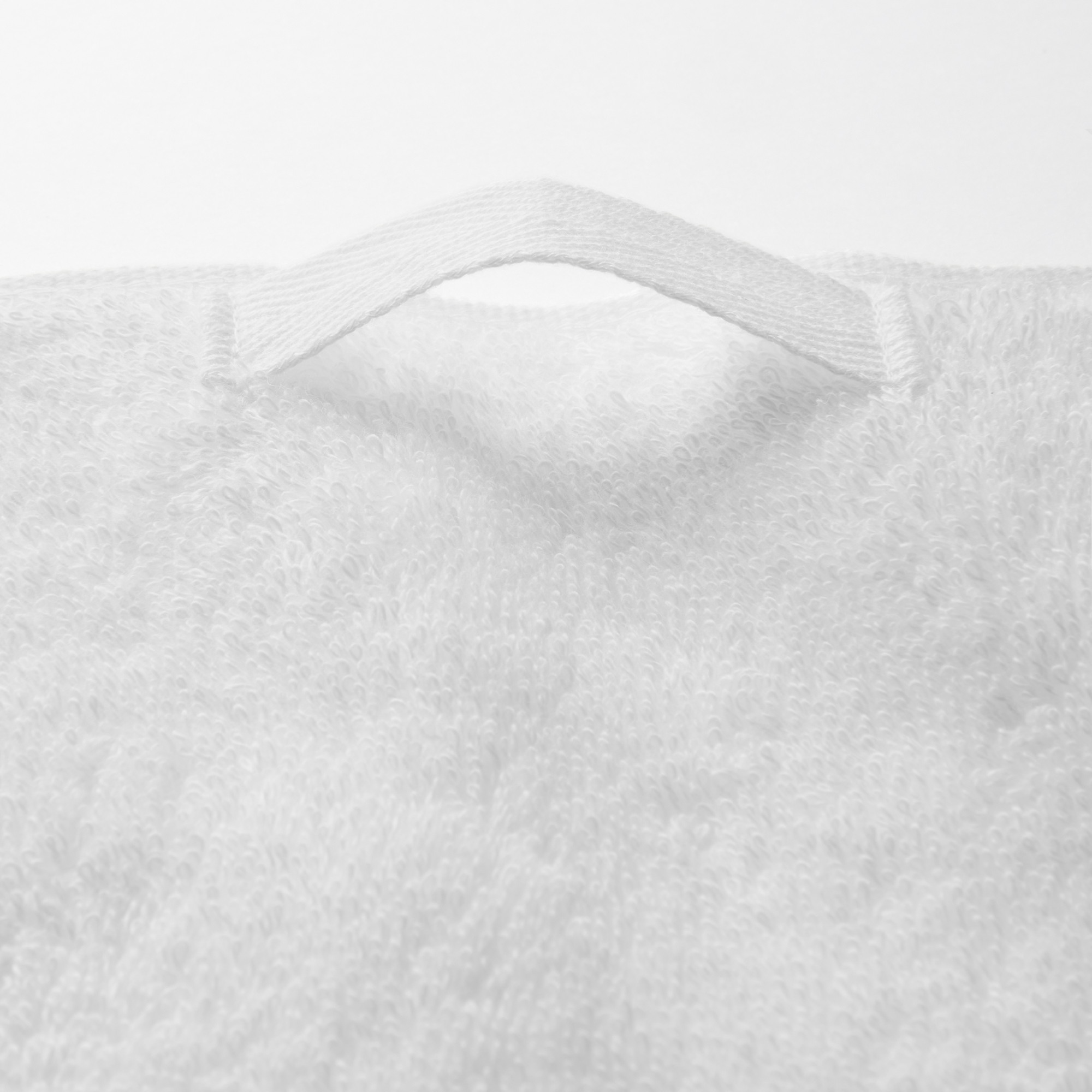 PILE SMALL BATH TOWEL WITH FURTHER OPTION AND LOOP