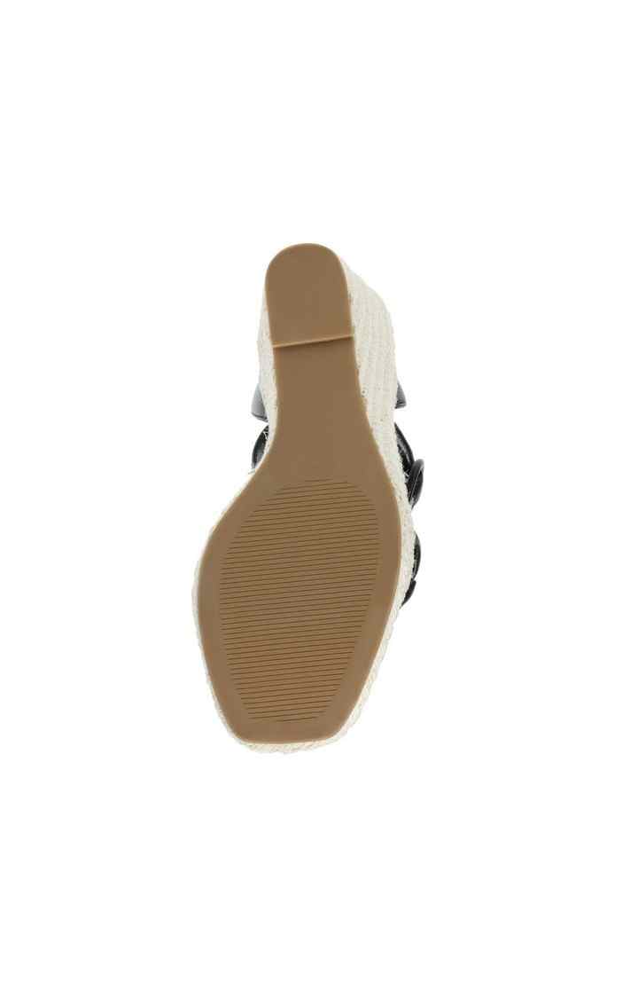 Novah Black Wedges