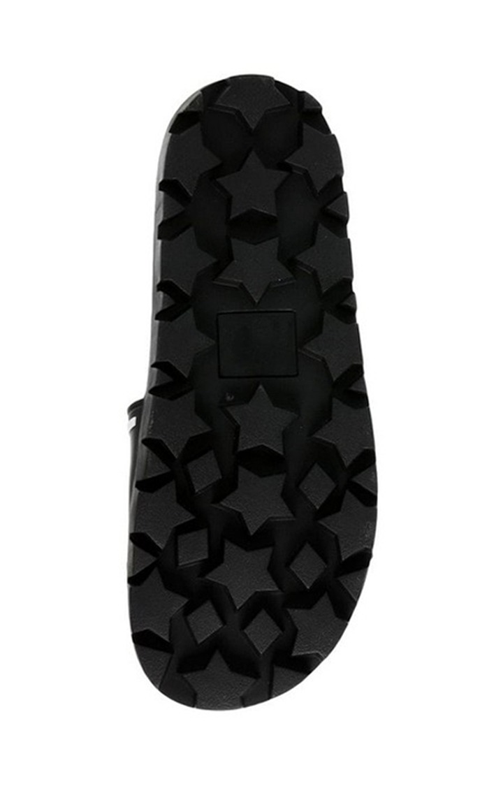 Snapshot Black Flats