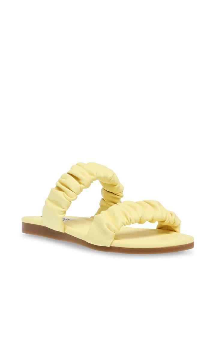 Abloom Yellow Flats