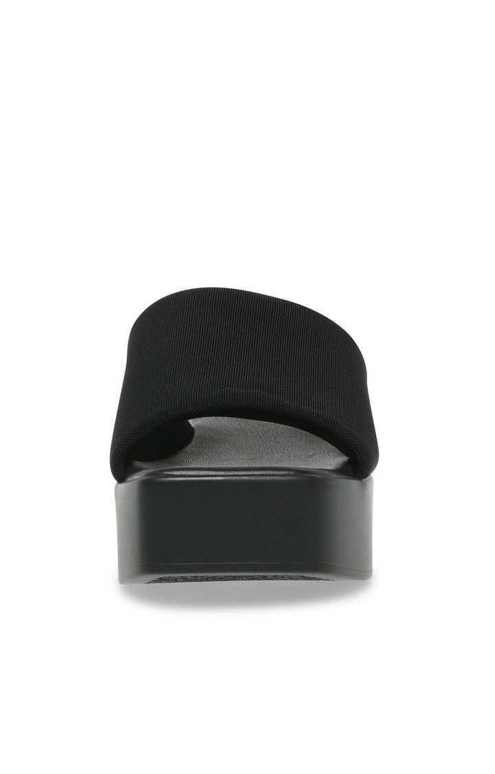 Blurr Black Wedges