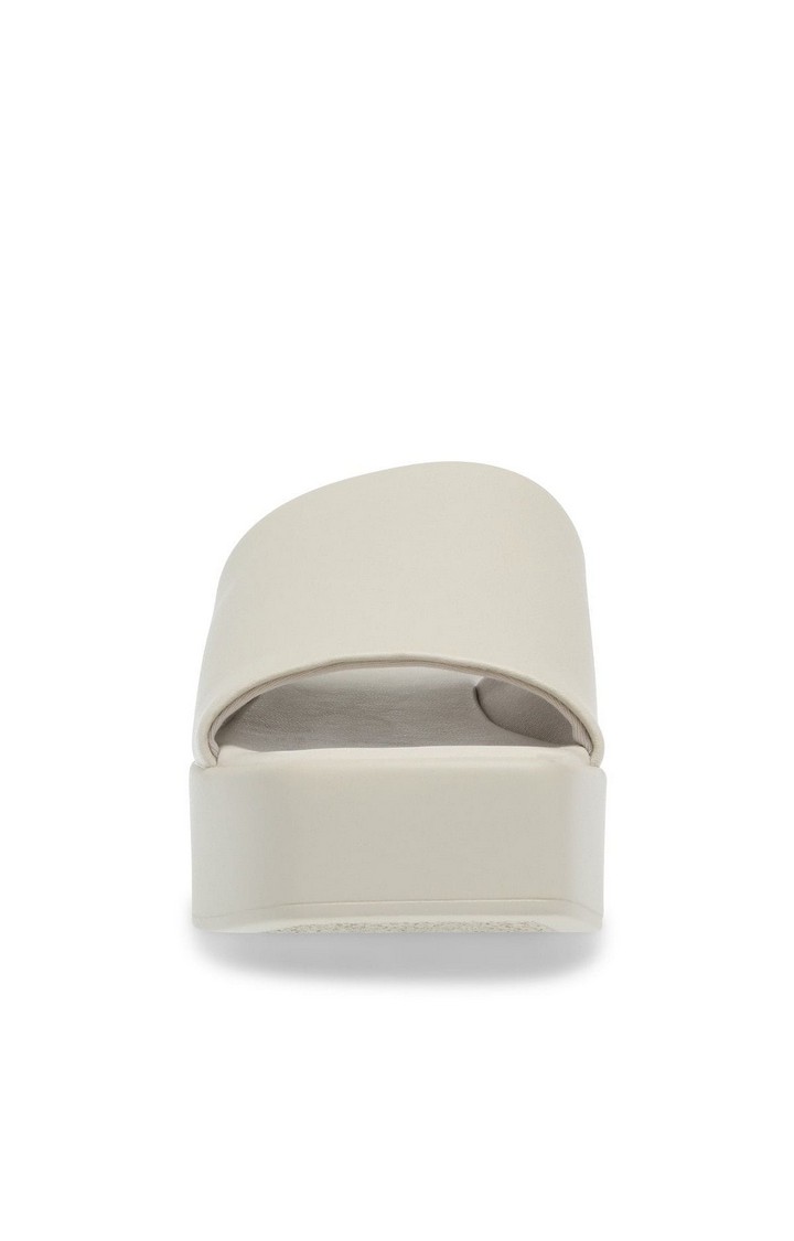 Blurr Beige Wedges