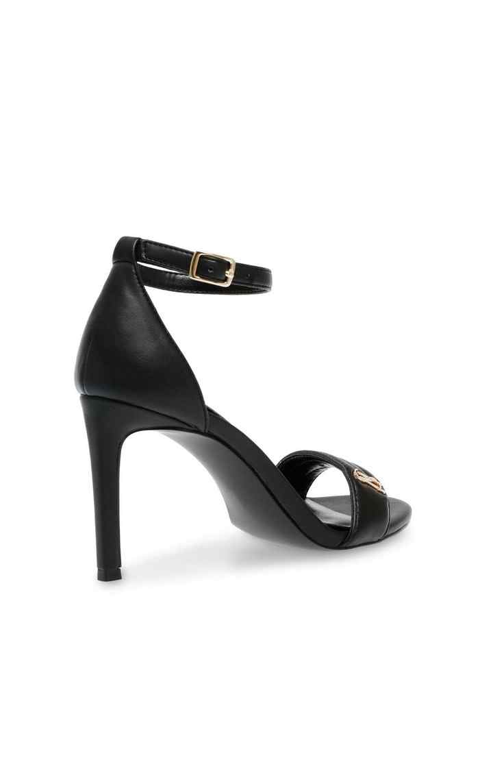 Jynelle Black Heel Sandals