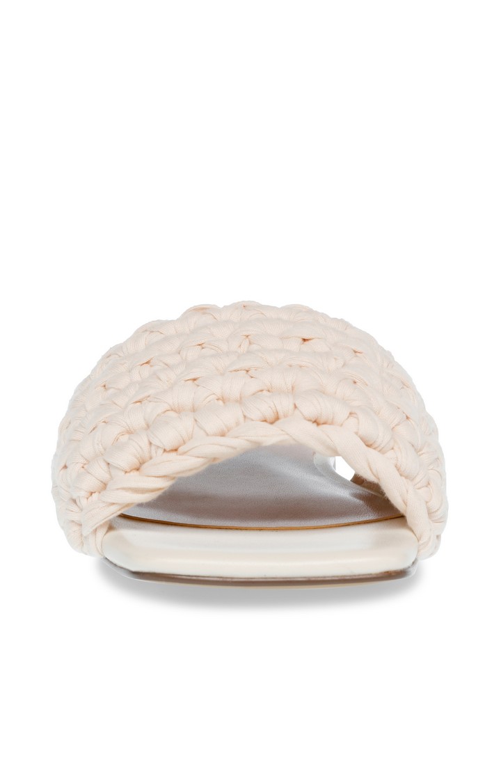Maldeve Beige Flats