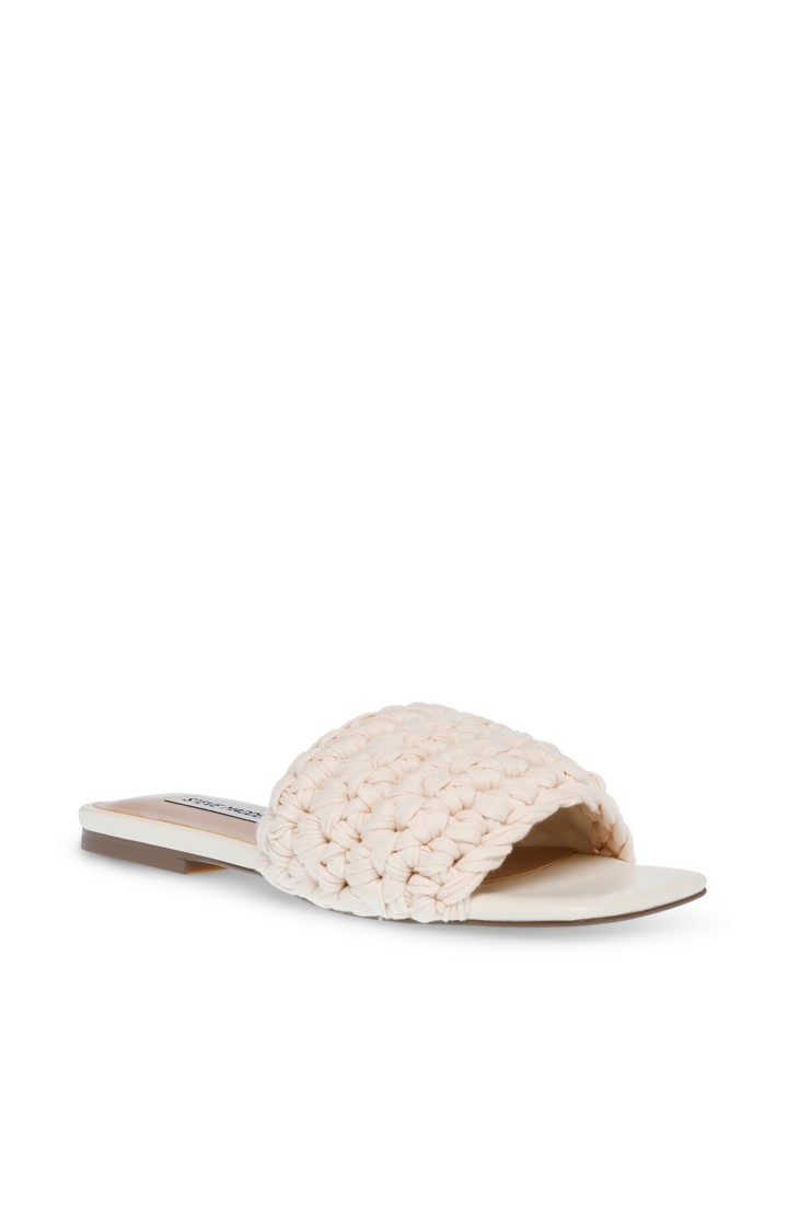 Maldeve Beige Flats