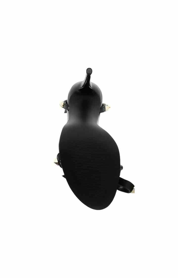 Bradshaw-A Black Heel Sandals