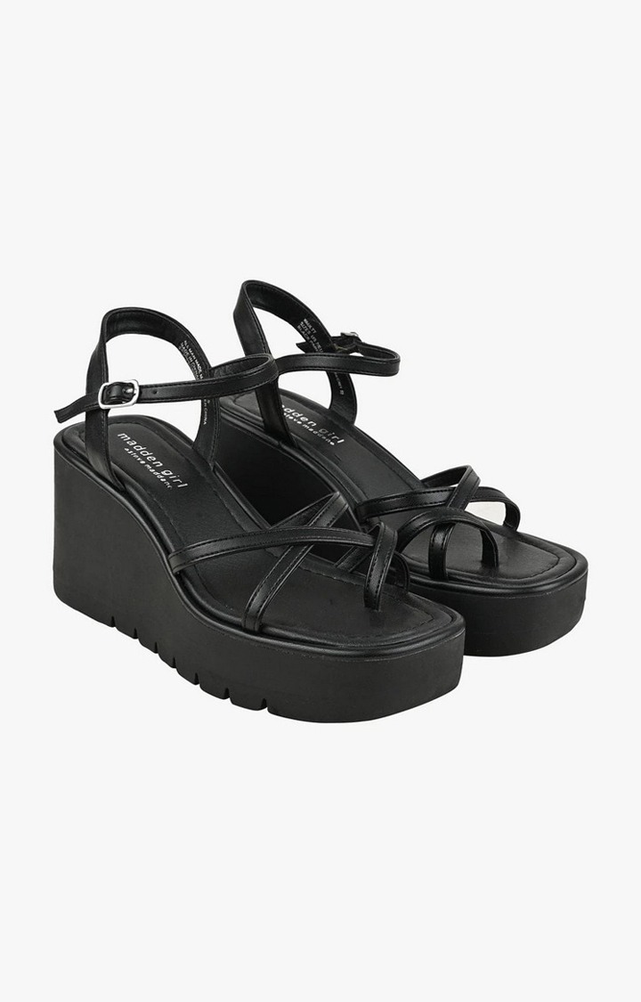 Vaultt Black Wedges