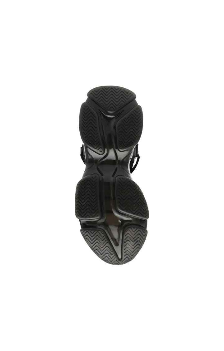 Maximal Black Flats