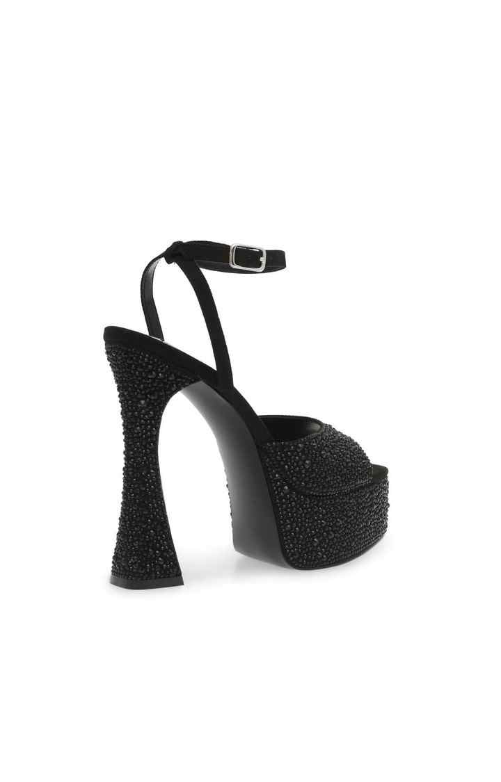 Lightness-R Black Heel Sandals