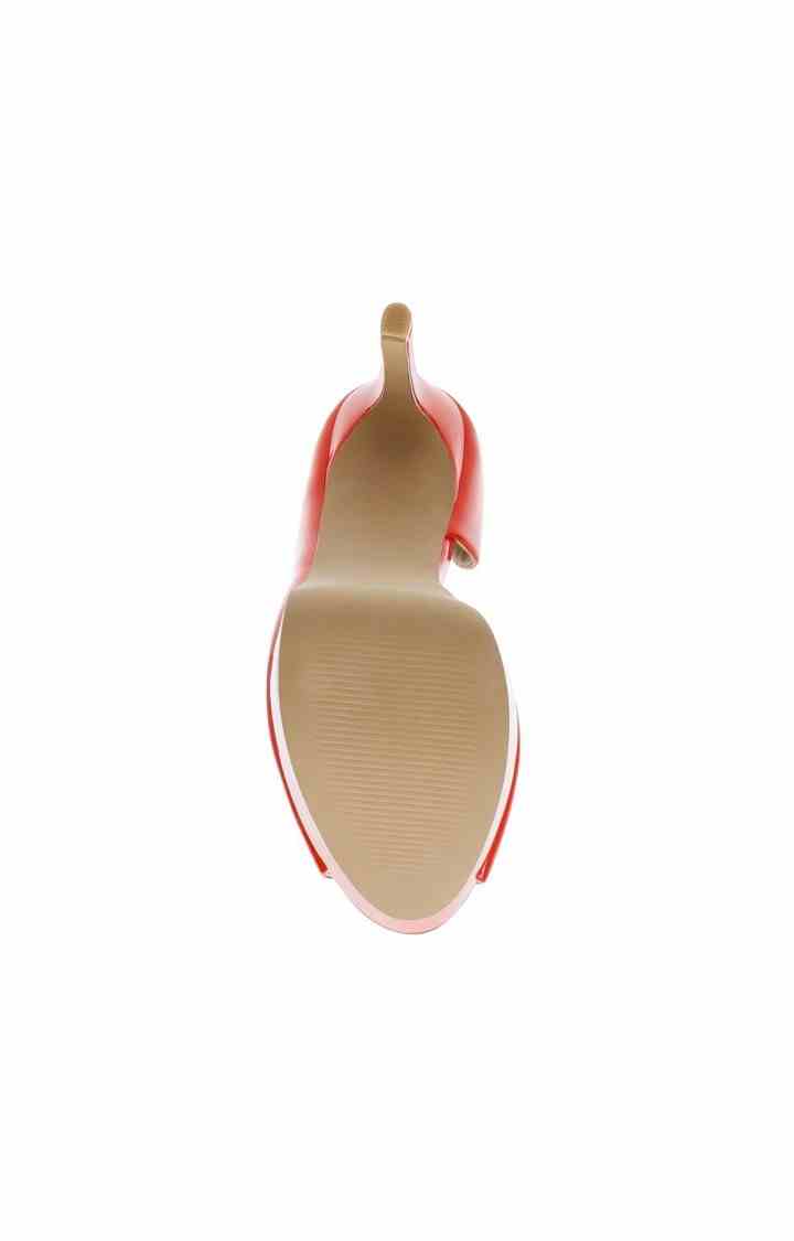 Dynamic Red Pumps