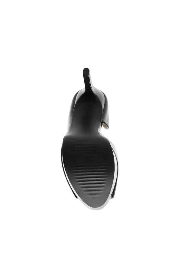 Dynamic Black Pumps