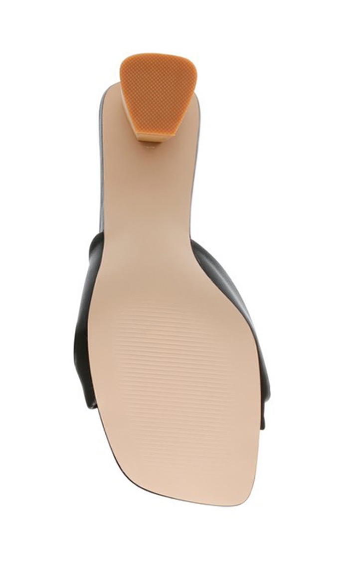 Seemly Black Heel Sandals