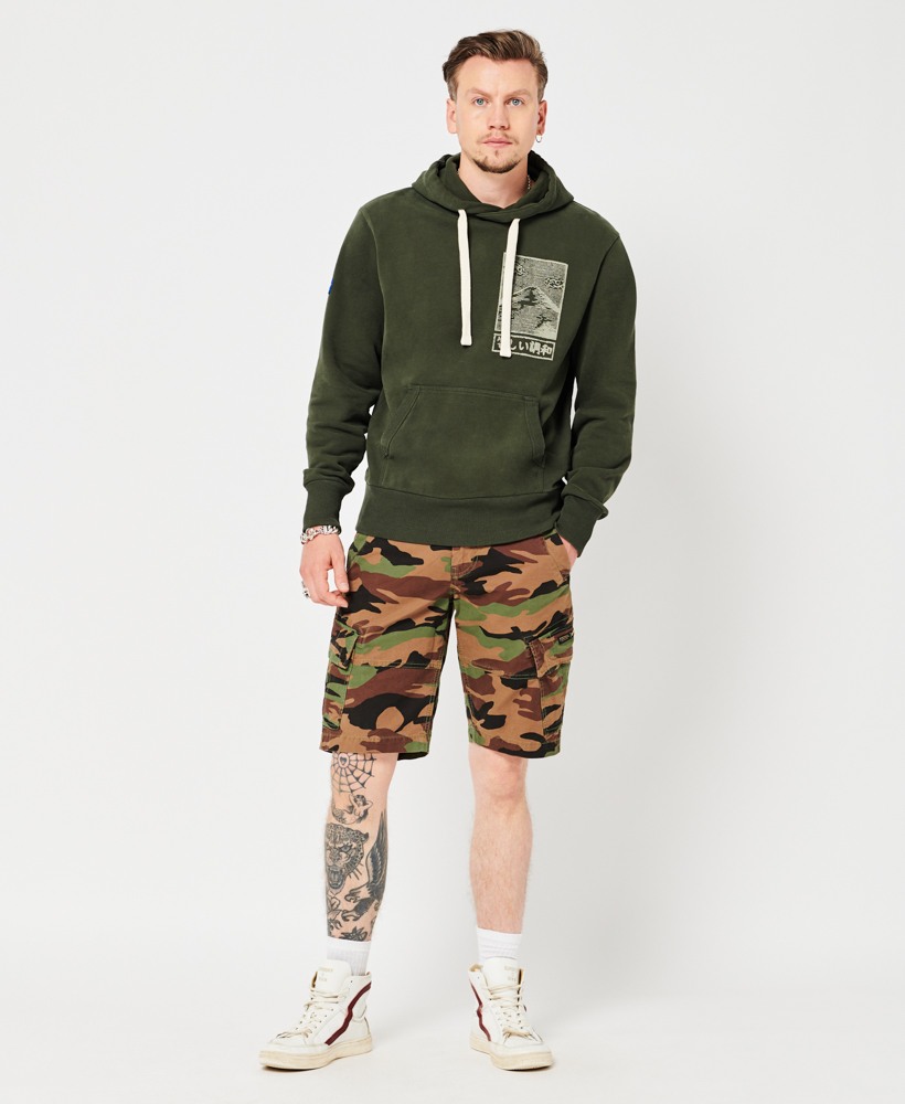 Core outlet cargo shorts