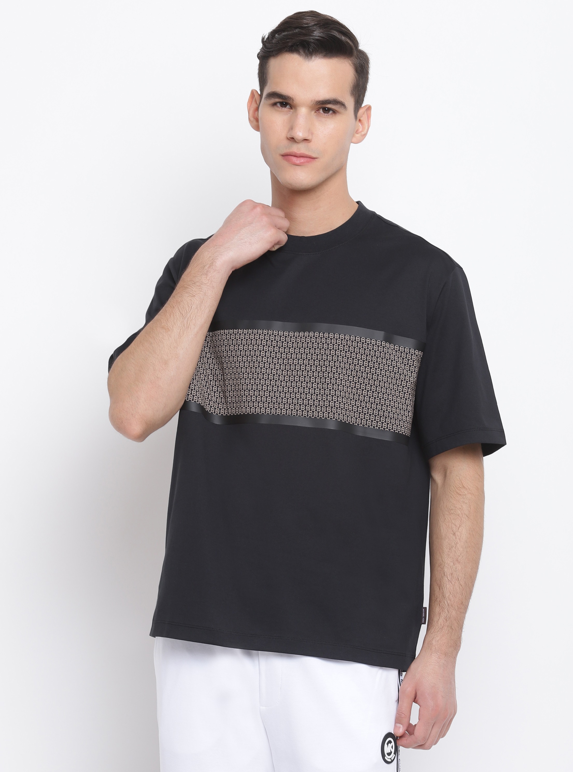 https://cdn.fynd.com/v2/falling-surf-7c8bb8/fyprod/wrkr/products/pictures/item/free/original/000000410324819010/PCH2YOd57d-000000410324819010_1.jpg