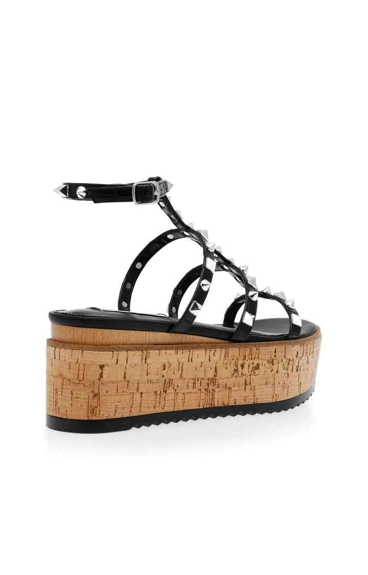 Clovis Black Wedges